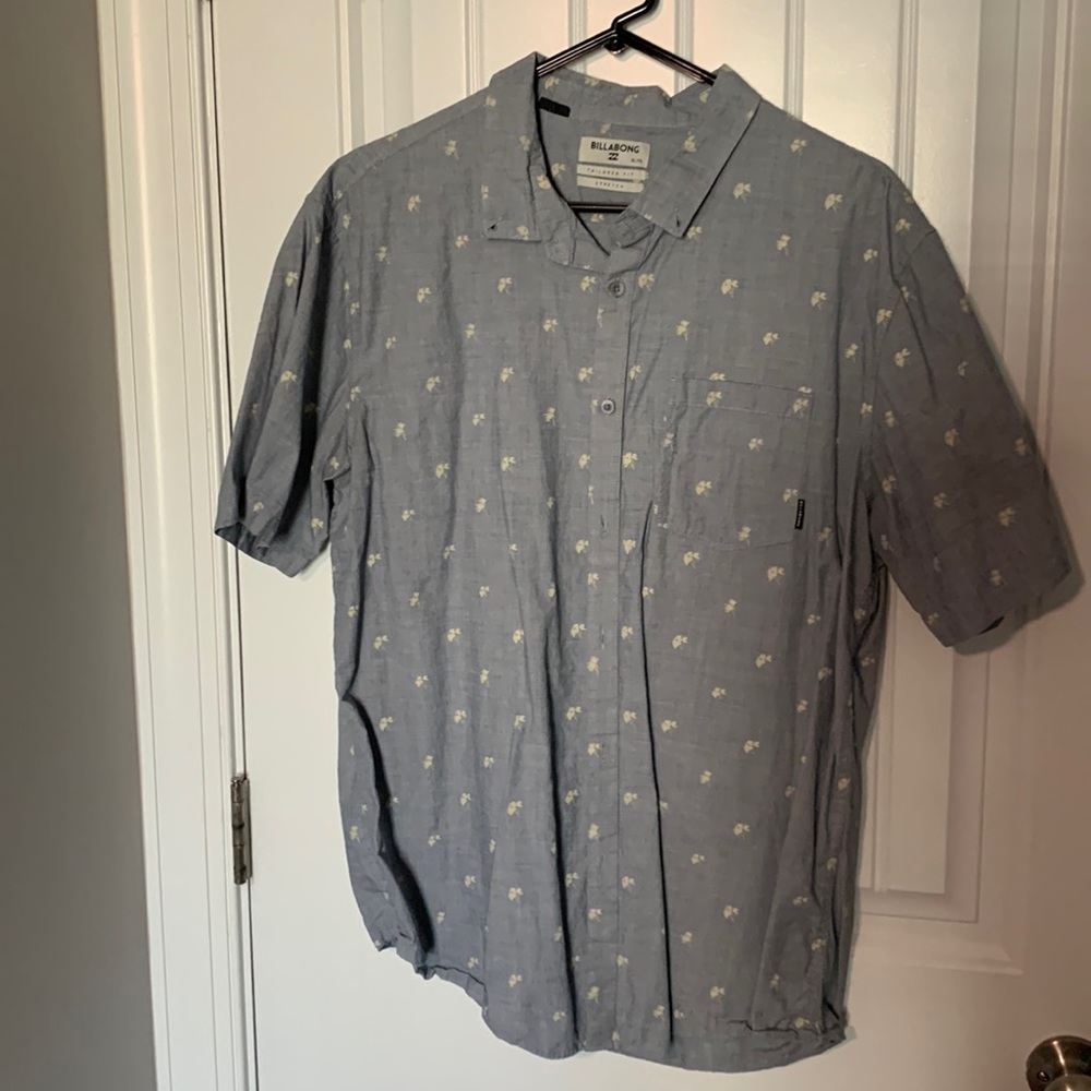 Mens XL billabong short sleeve button down
